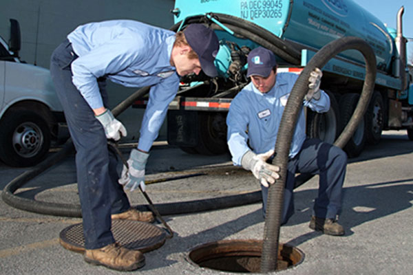 Rút hầm cầu chuyên nghiệp tại TPHCM